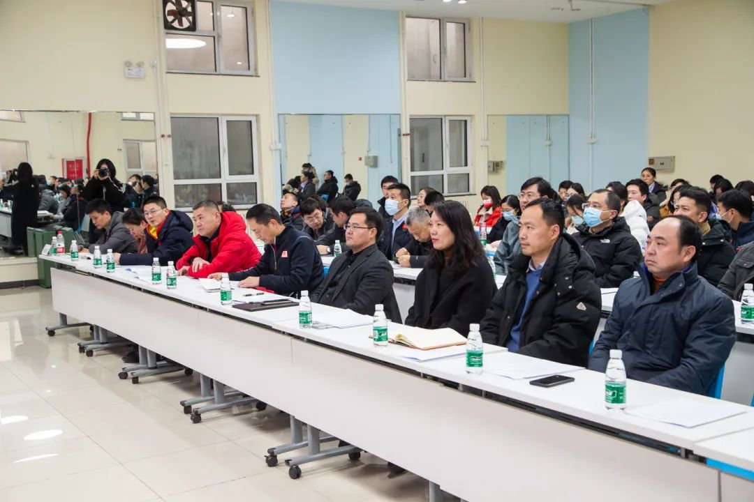 f18aa417eb44409d82269ee6ecf7f880.jpg f18aa417eb44409d82269ee6ecf7f880.jpg